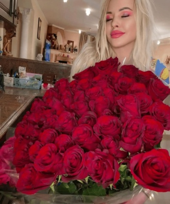 🌟 У меня есть все возможности, чтобы создать незабываемое время провождение для тебя в Москве. 💋 Мои услуги настолько разнообразны, что ты точно найдешь то, что подходит именно тебе. 👠 Фотографии настоящие и проверенные, а мои отзывы отражают мою качественную и профессиональную работу. 💯 Я знаю, как доставить удовольствие и расслабление одновременно. 🌹 Не упускай возможность окунуться в безбрежный океан наслаждения, ведь ты заслуживаешь только лучшего! 💫 Жду встречи с тобой в Москве, чтобы сделать этот момент незабываемым для нас обоих! 💞 Ульянка