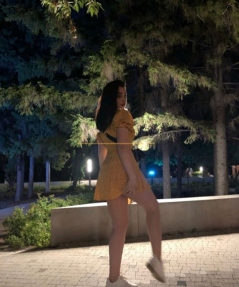 ✨ У меня богатый опыт и я знаю, как обращаться с мужчинами. 💋 Мои услуги всегда на высшем уровне: классический и эротический массаж, фантазии и ролевые игры, стриптиз, оральный и классический секс. 💦 Просмотри мои фото, и ты поймешь, что я лучшая опция для тебя. 😉 Я обещаю, что наше свидание будет полно страсти и наслаждения. 🔥 Я жду тебя в Москве, чтобы дарить тебе незабываемые моменты и утолять все твои секретные желания. 🌹 Валерка